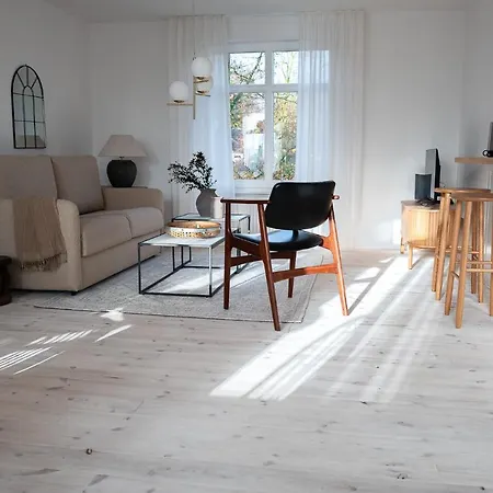 Nordisches Wohlfuehlnest In Der Leeraner Altstadt * Leer